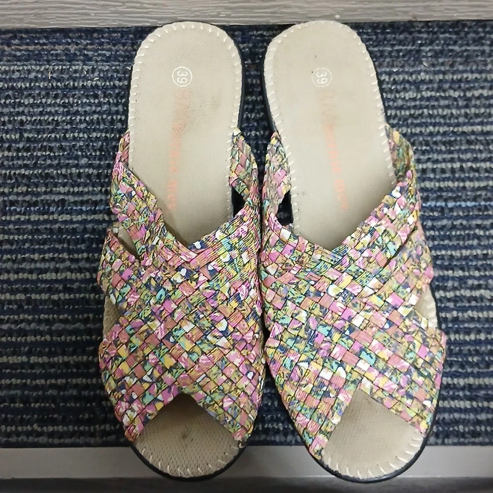 Bernie Mev Multi Color Wedge Sandals Size 9 - Picture 3 of 5